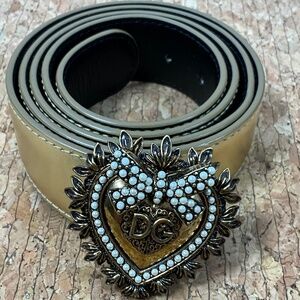 Iconic Dolce & Gabbana Devotion Heart Pearl Gold Statement Belt